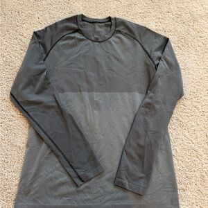 lululemon athletica Charcoal Long Sleeve Tee